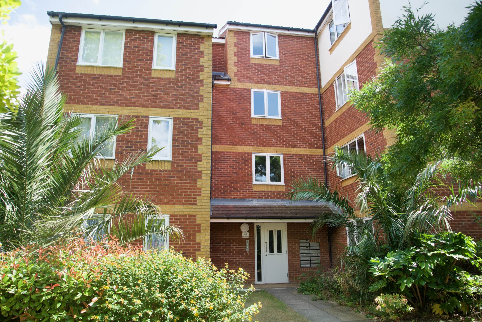 1 bedroom Apartment for sale in London