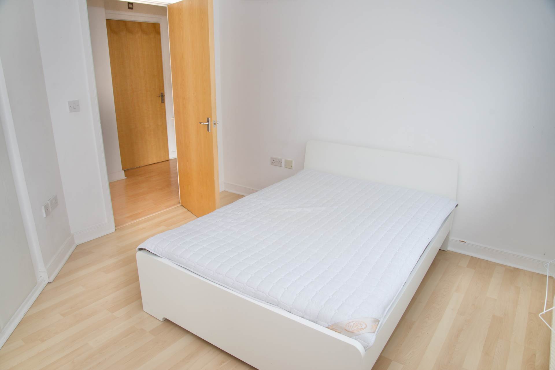 Additional Property Image 2 bedroom Apartment for sale in London 7