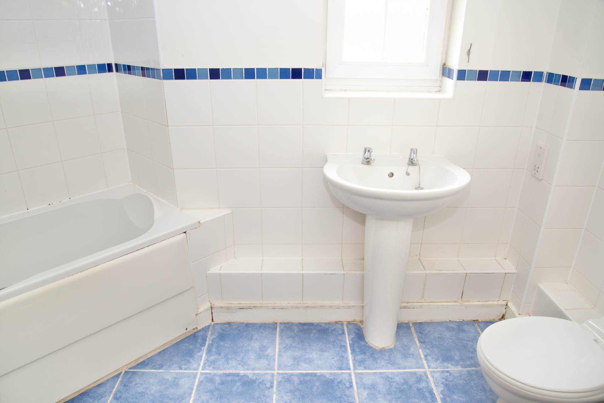 Additional Property Image 2 bedroom Apartment for sale in London 11