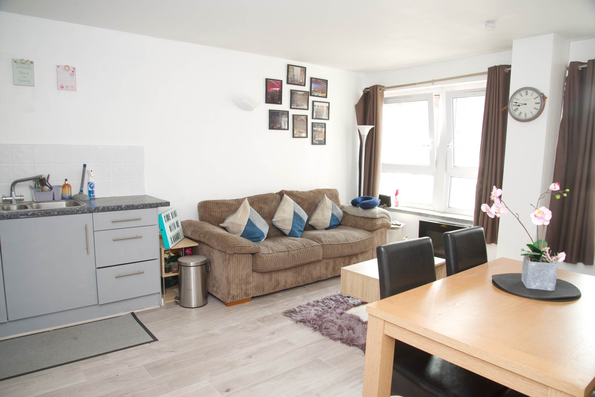 Additional Property Image 1 bedroom Apartment for sale in London 4