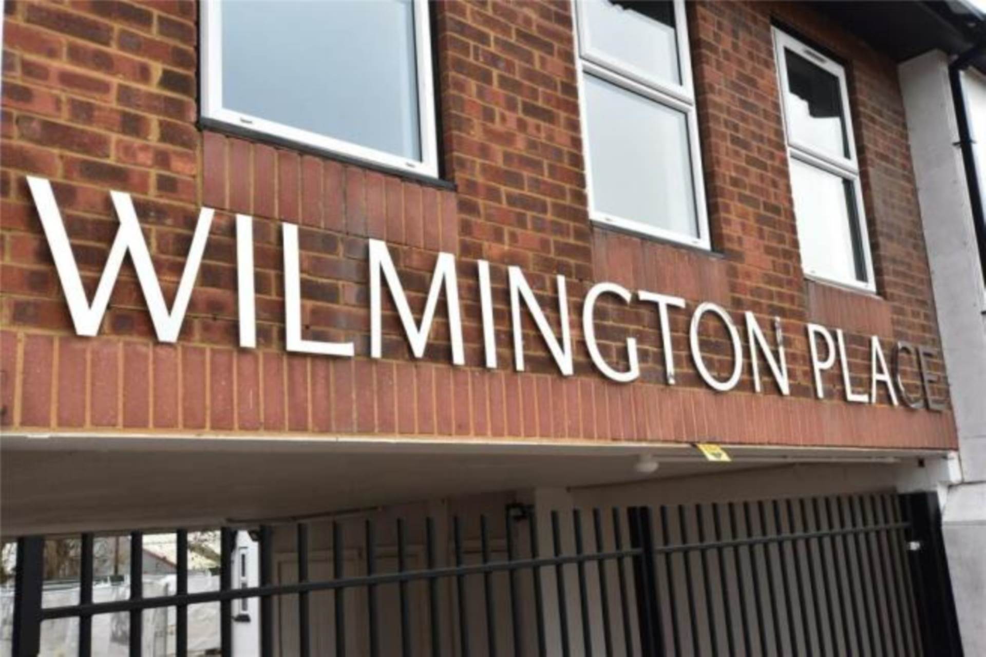 Additional Property Image 1 bedroom Apartment for sale in Dartford 11