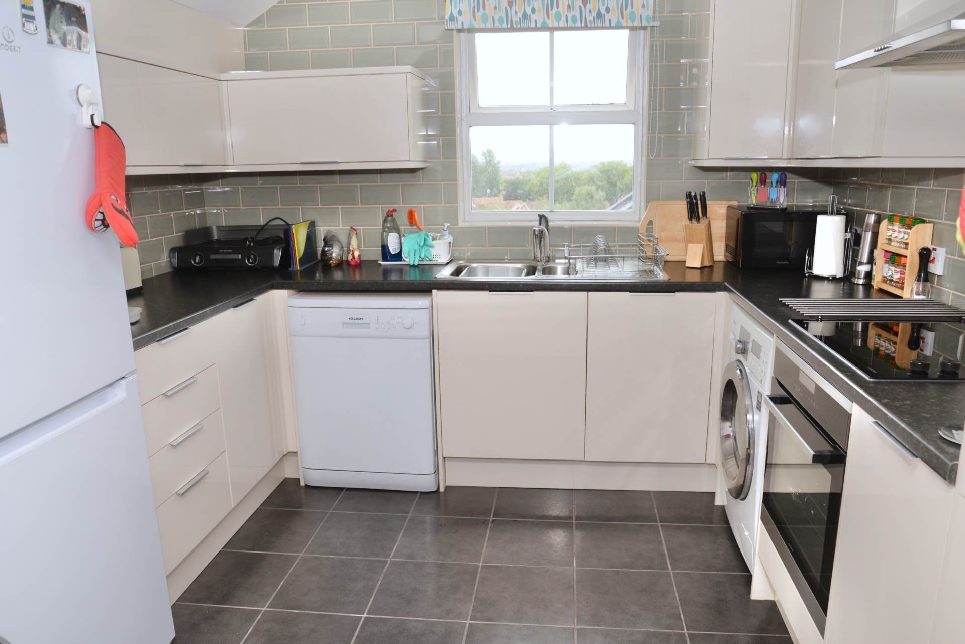 Additional Property Image 2 bedroom Apartment for sale in London 6