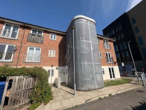 2 bedroom Apartment for sale in London