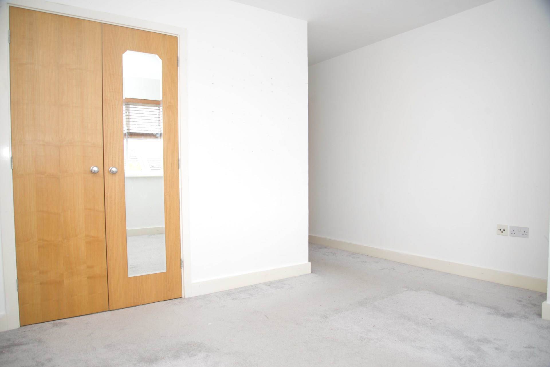 Additional Property Image 2 bedroom Apartment to rent in London 8
