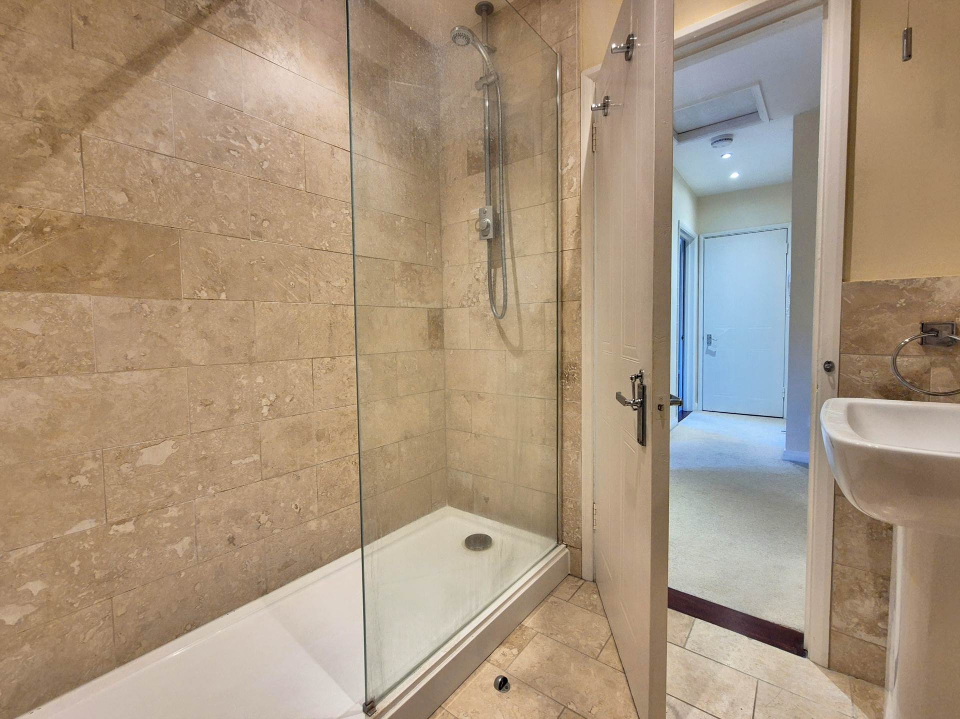 Additional Property Image 2 bedroom Apartment to rent in Ipswich 12