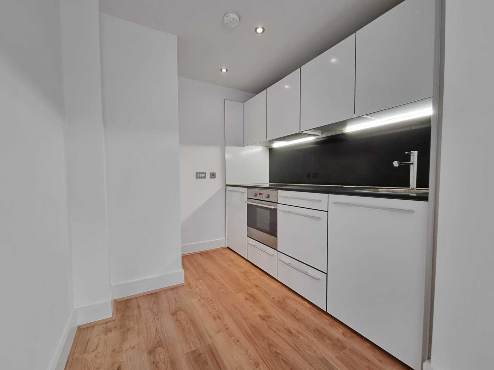 Additional Property Image 1 bedroom Apartment to rent in Ipswich 7