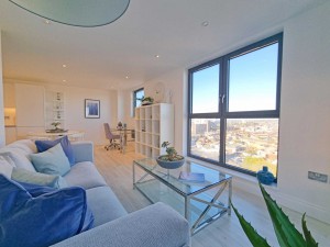 2 bedroom Apartment to rent in Ipswich