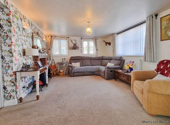 Additional Property Image 3 bedroom Detached for sale in Woodbridge 7
