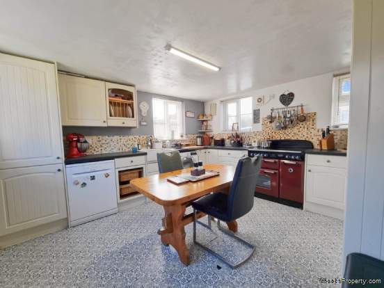 Additional Property Image 3 bedroom Detached for sale in Woodbridge 9
