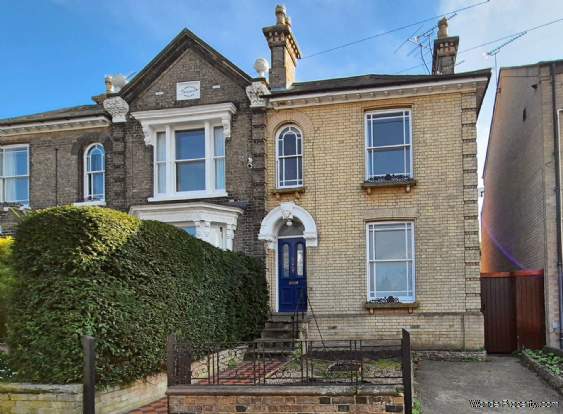 3 bedroom Semi Detached for sale in Ipswich