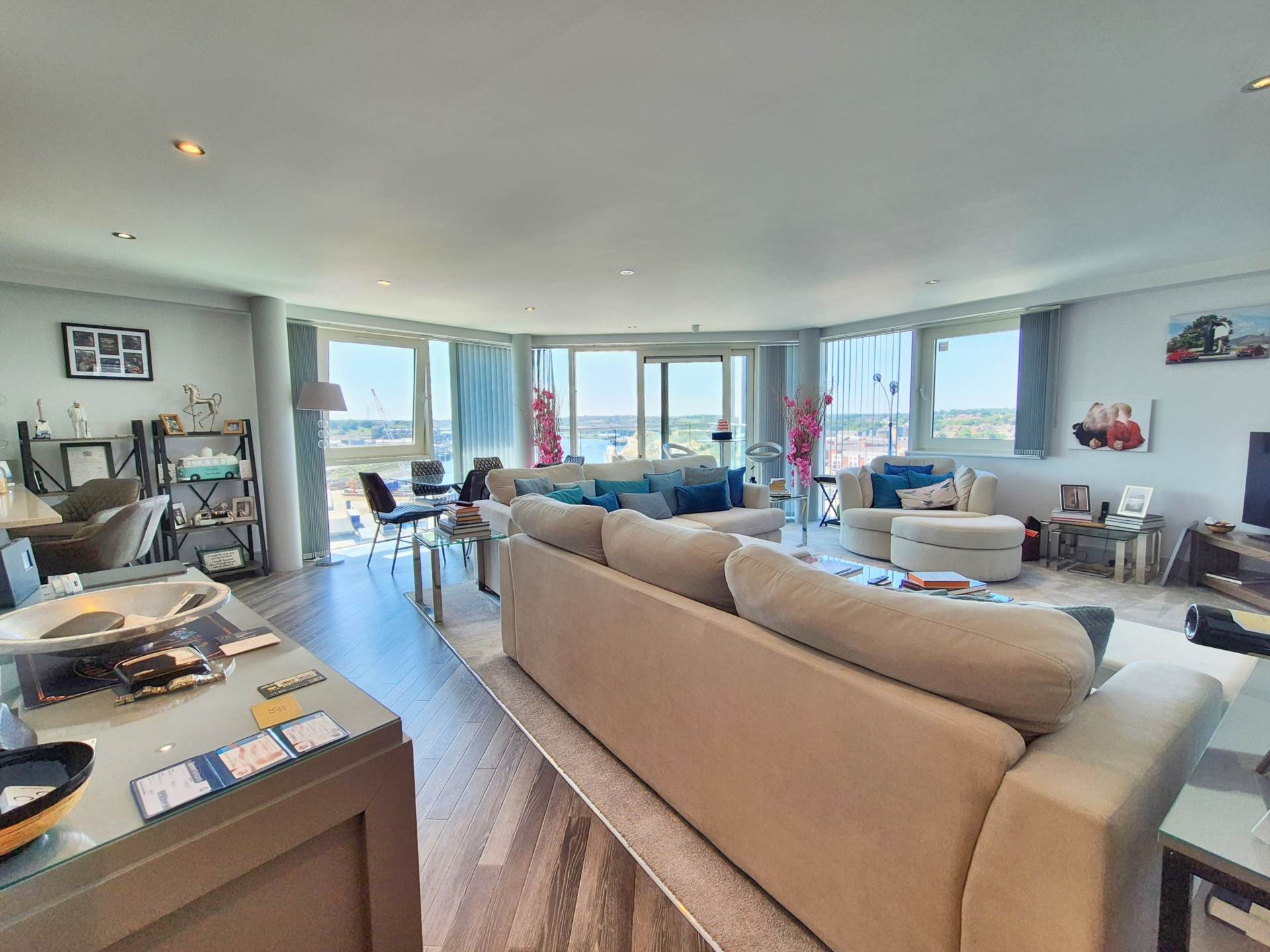 Additional Property Image 2 bedroom Penthouse for sale in Ipswich 8