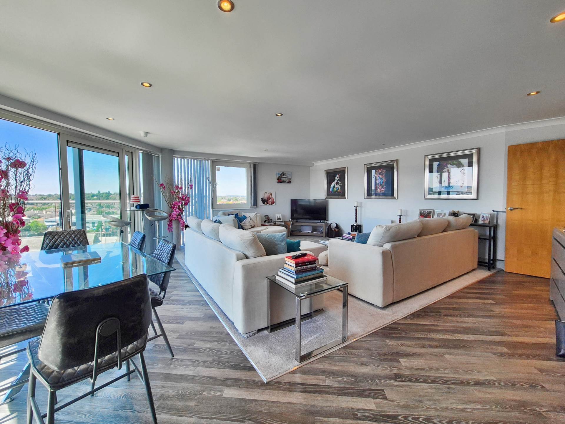 Additional Property Image 2 bedroom Penthouse for sale in Ipswich 9