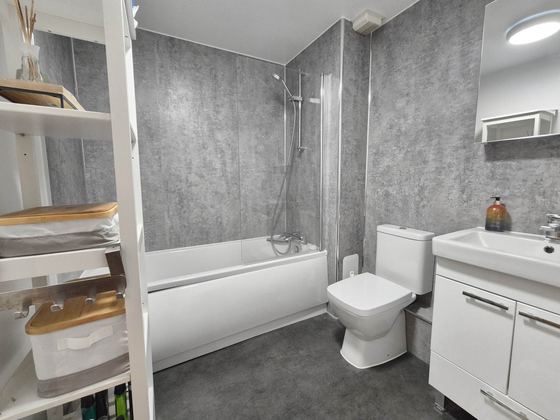 Additional Property Image 2 bedroom Apartment for sale in Ipswich 16