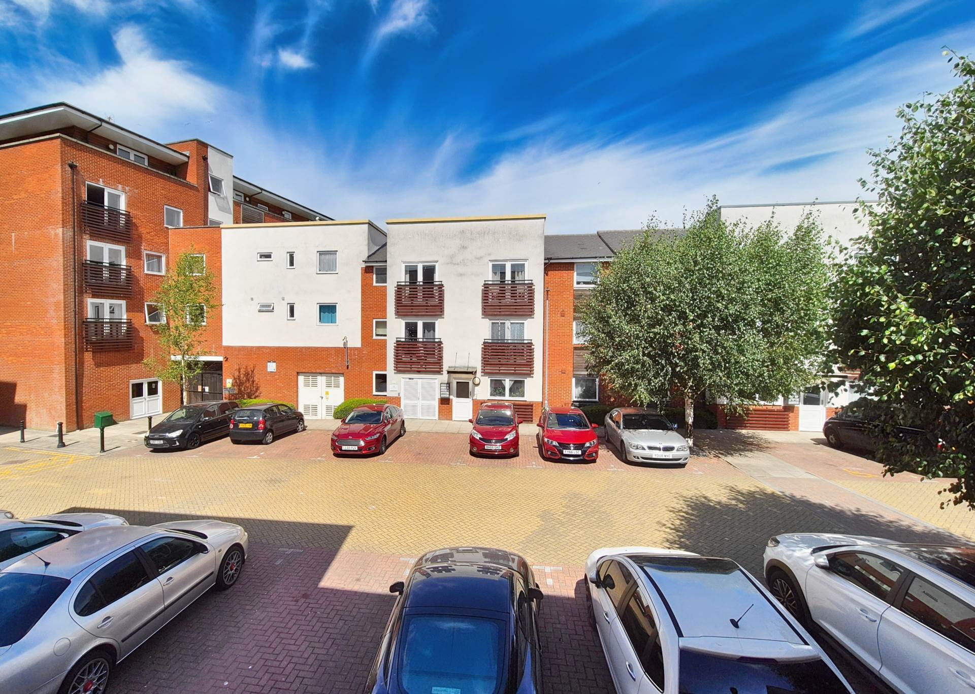 Additional Property Image 2 bedroom Apartment for sale in Ipswich 5