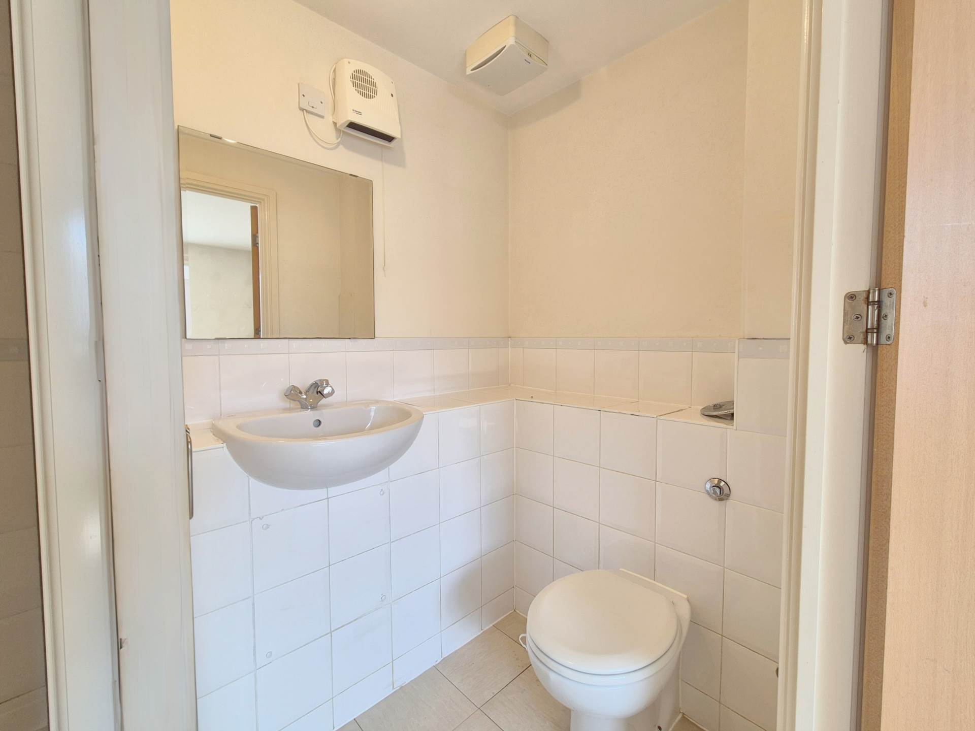 Additional Property Image 2 bedroom Apartment for sale in Ipswich 9
