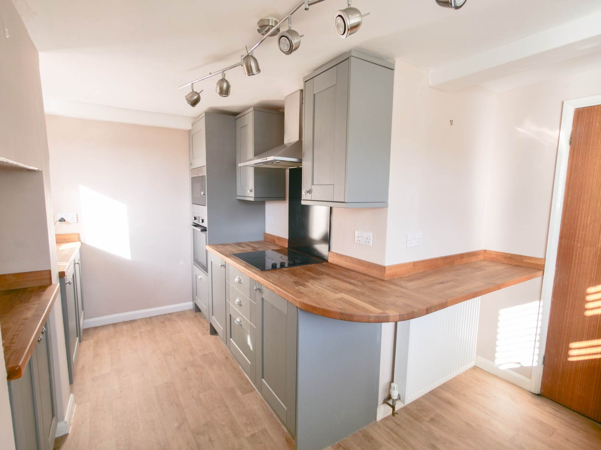 Additional Property Image 4 bedroom Semi Detached to rent in Woodbridge 2