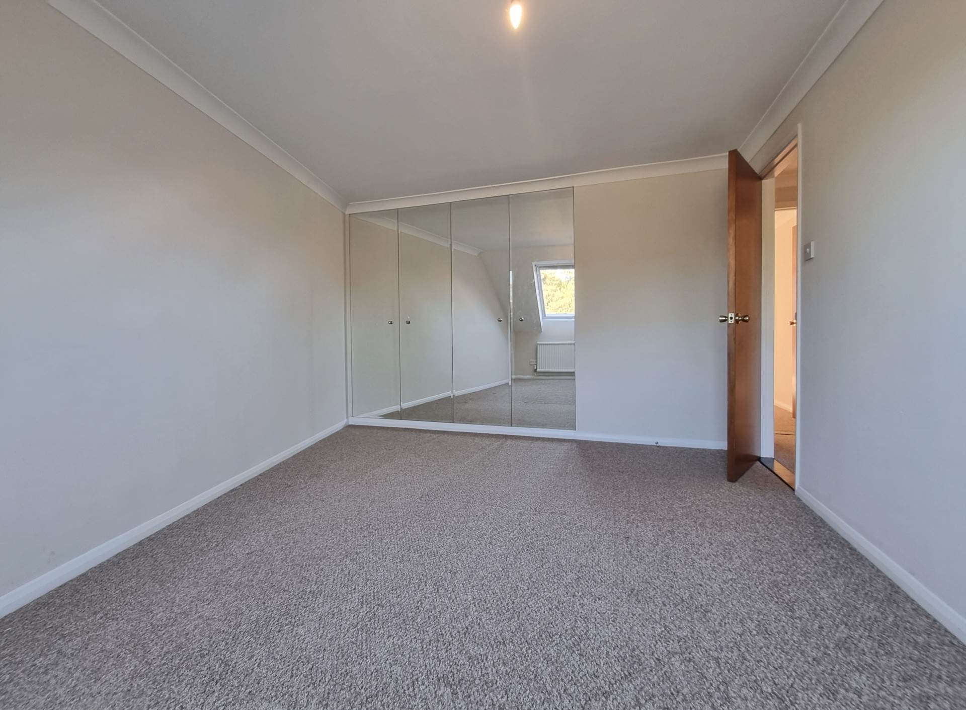 Additional Property Image 2 bedroom Apartment for sale in Ipswich 8