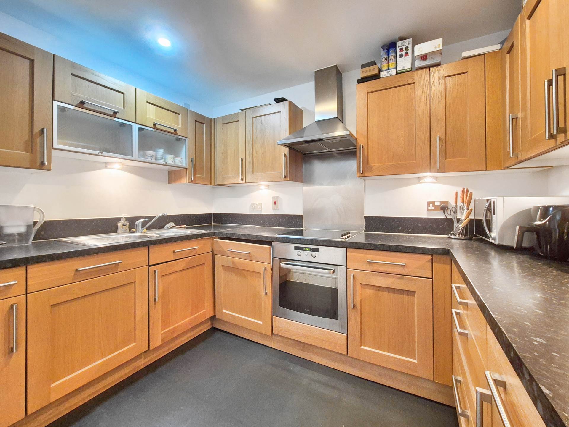 Additional Property Image 2 bedroom Penthouse for sale in Ipswich 7