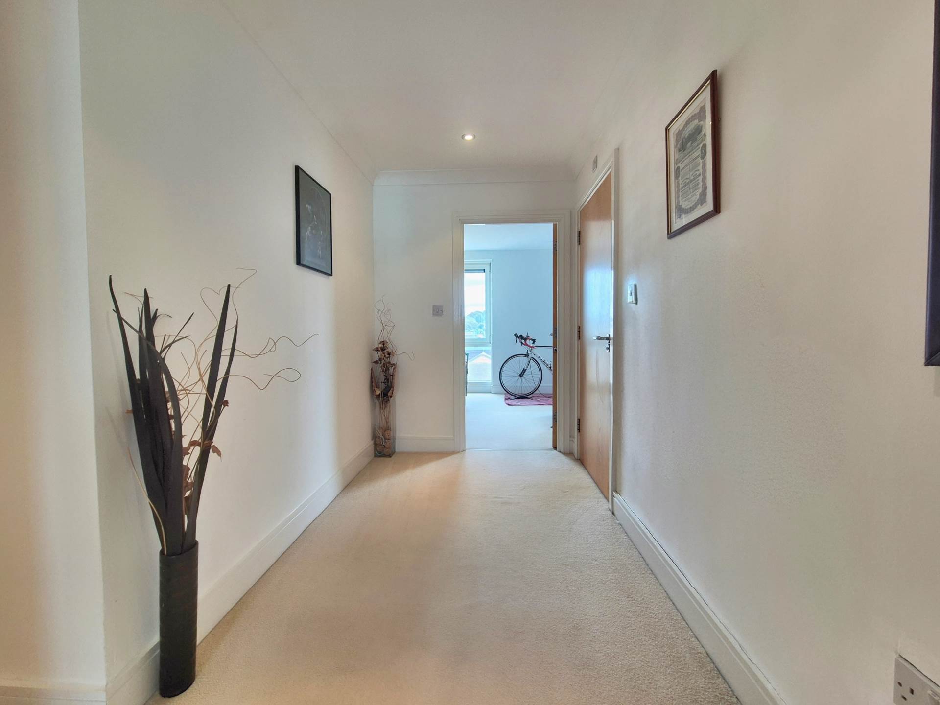 Additional Property Image 2 bedroom Penthouse for sale in Ipswich 12