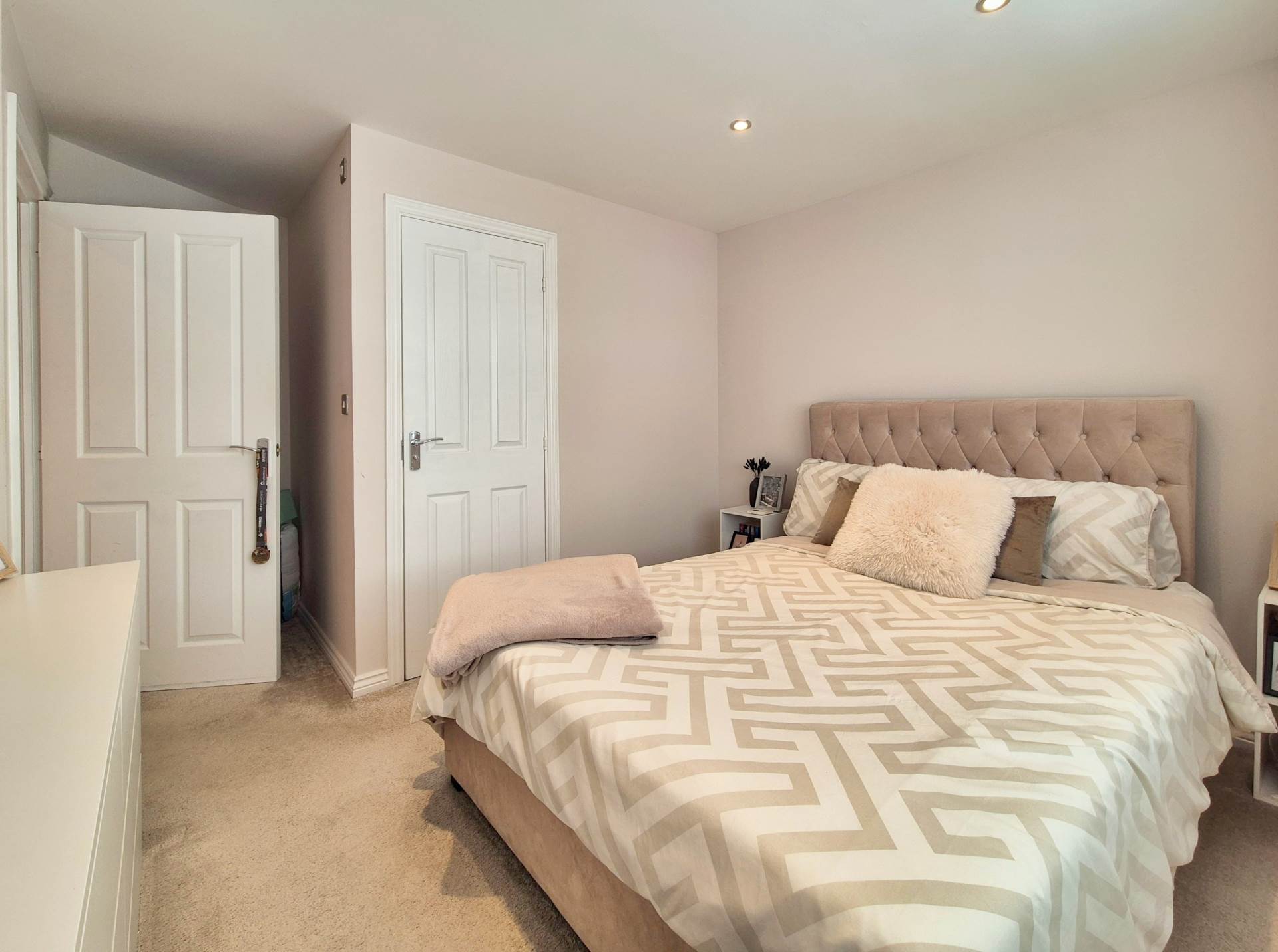 Additional Property Image 2 bedroom Apartment to rent in Ipswich 8