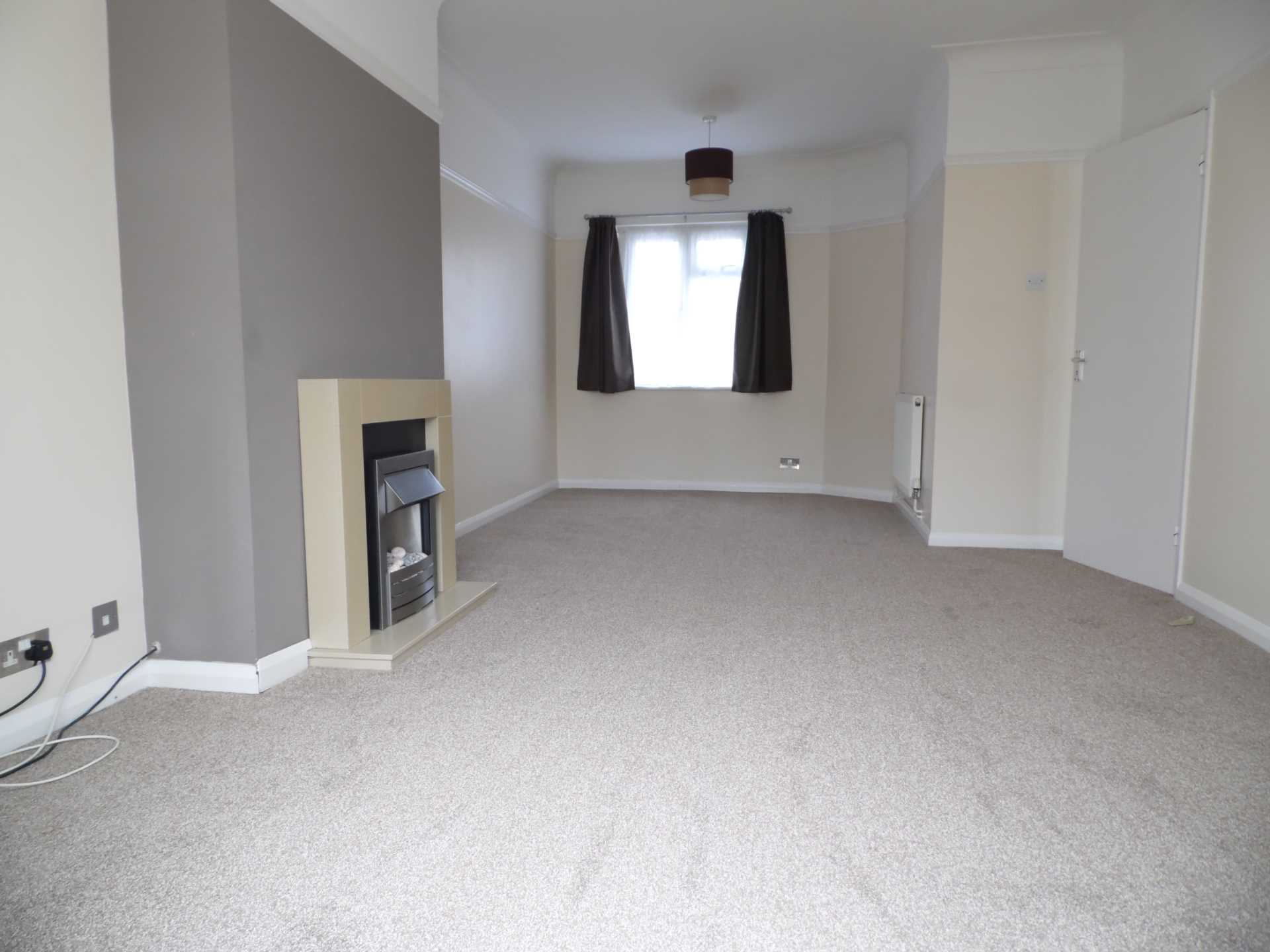 Additional Property Image 2 bedroom Bungalow to rent in Leigh On Sea 3