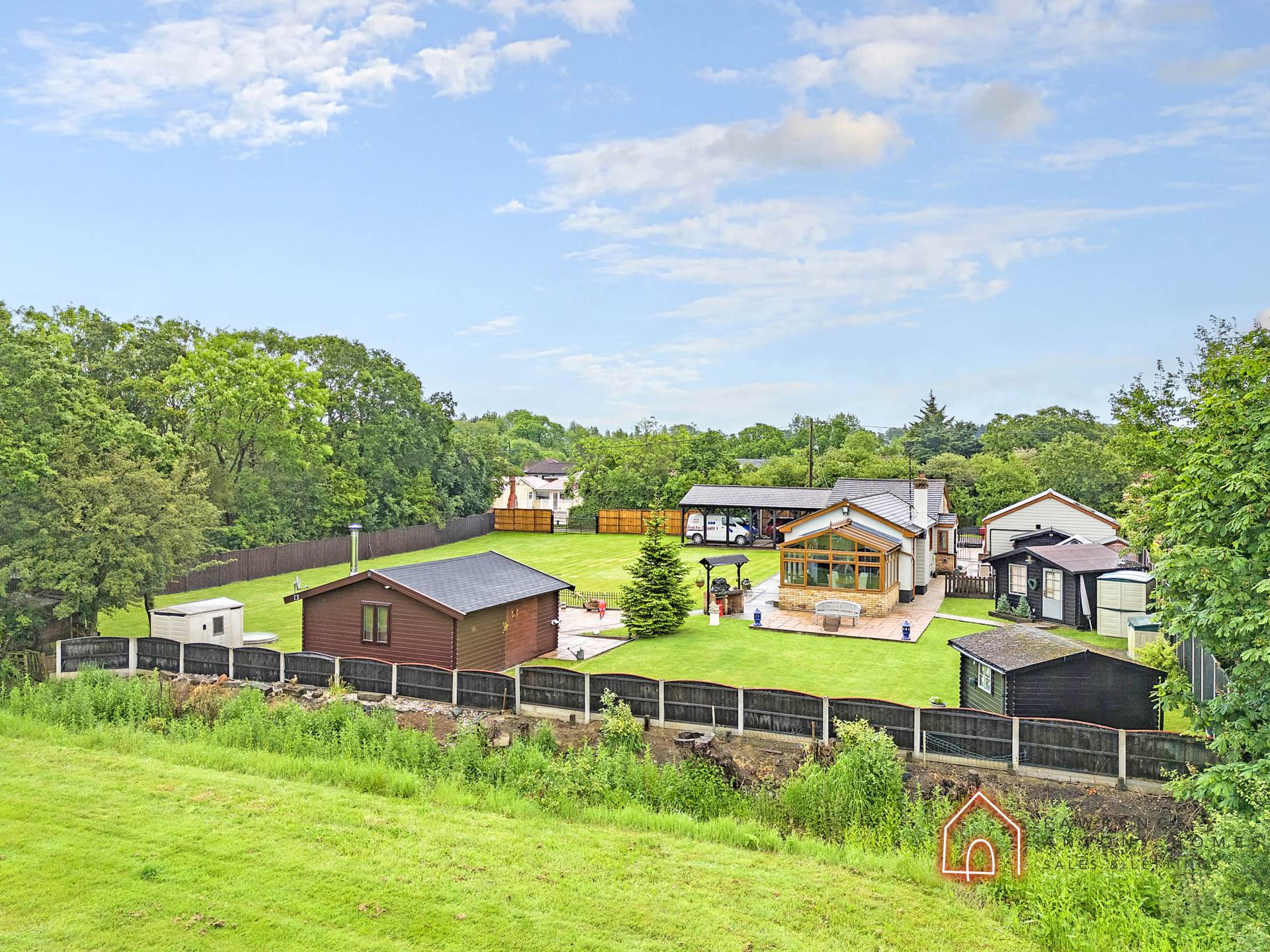Additional Property Image 2 bedroom Detached Bungalow for sale in Hockley 3