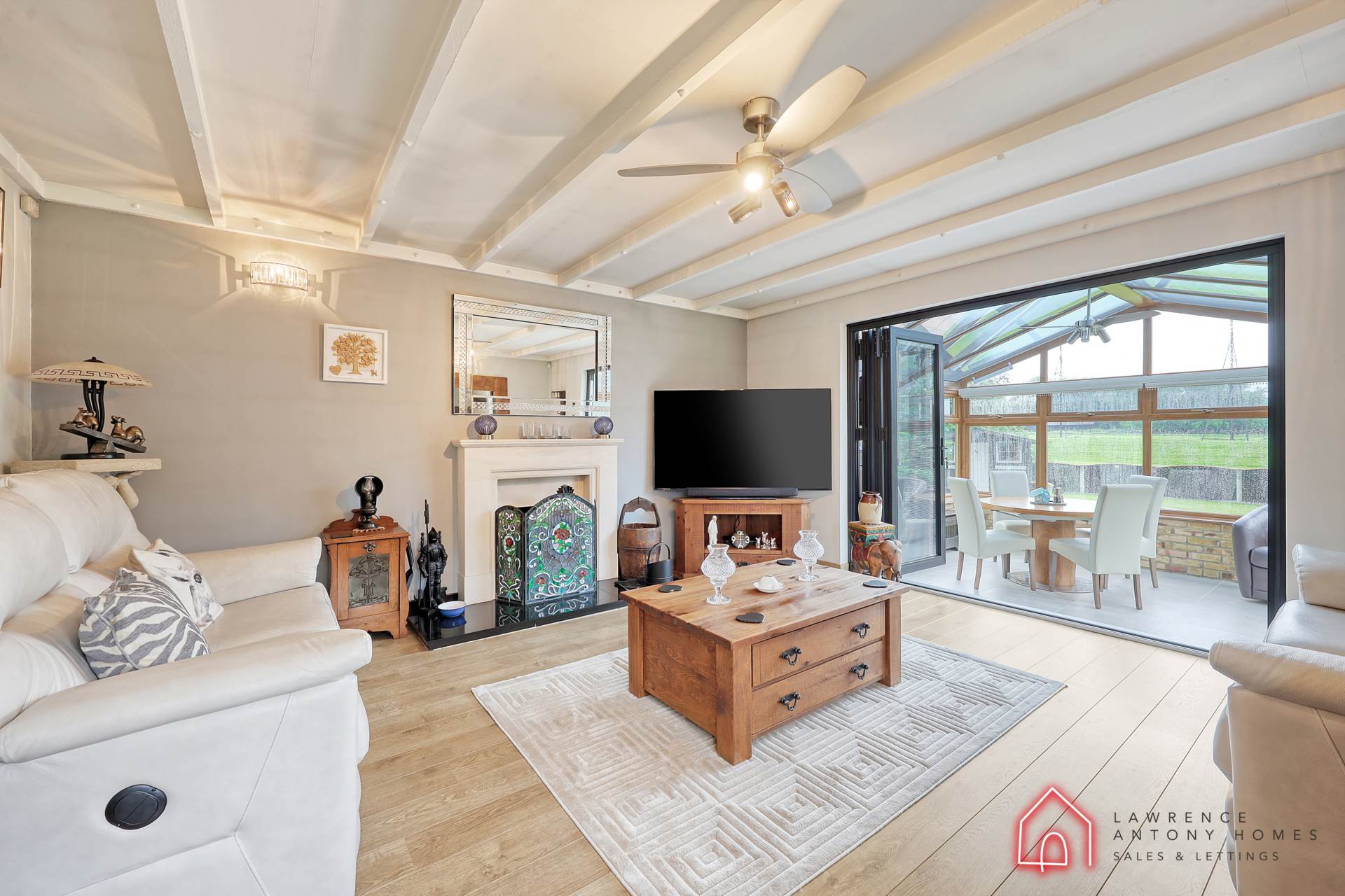 Additional Property Image 2 bedroom Detached Bungalow for sale in Hockley 5