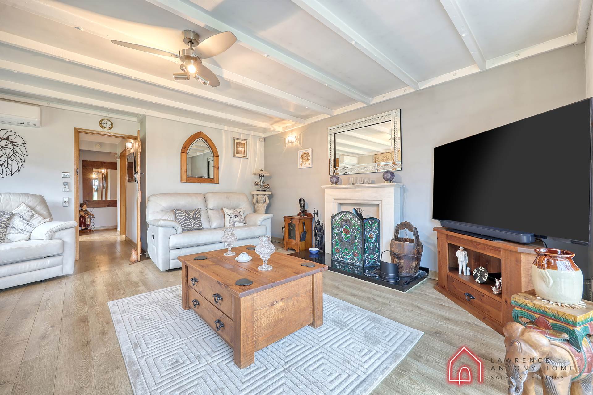 Additional Property Image 2 bedroom Detached Bungalow for sale in Hockley 10