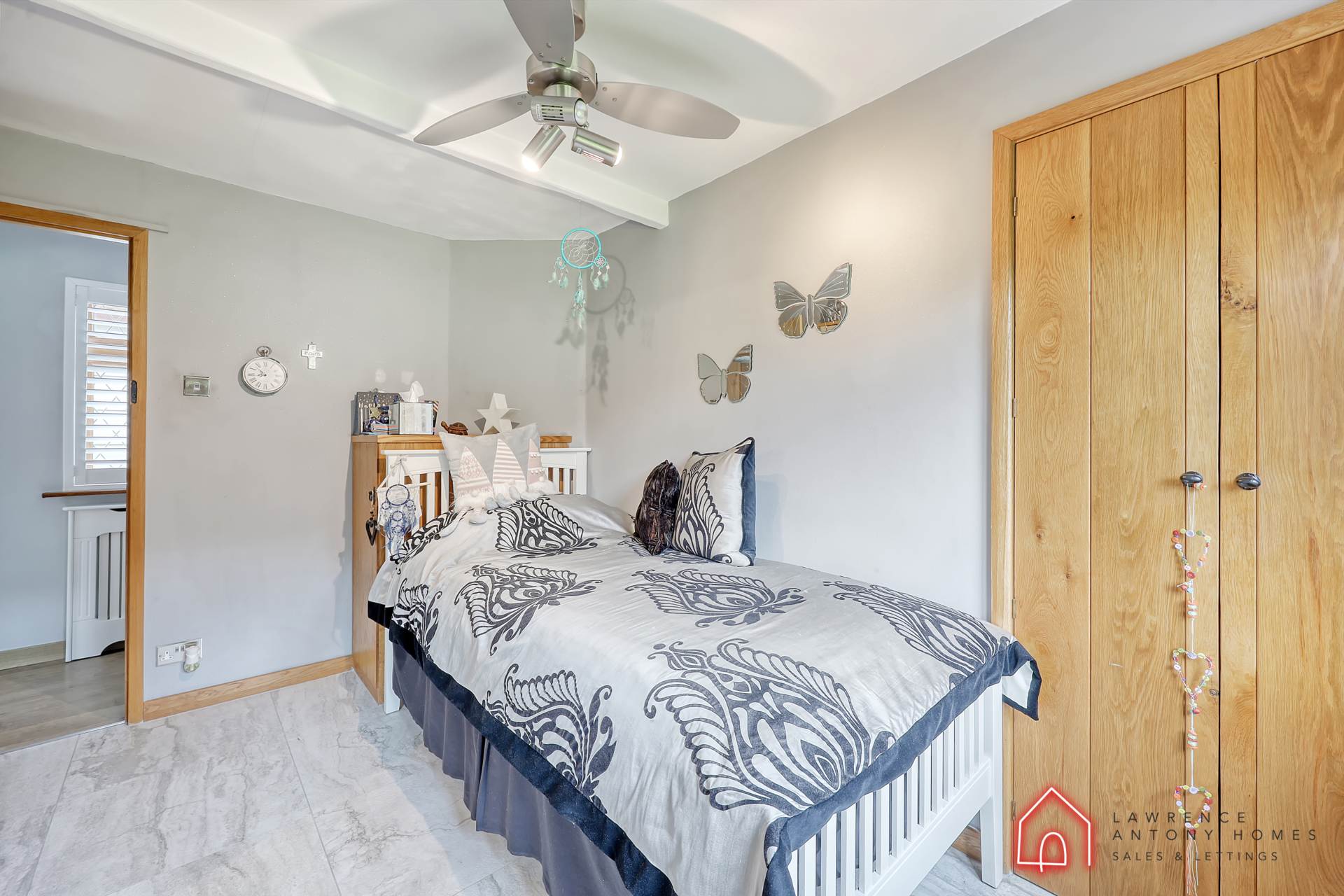 Additional Property Image 2 bedroom Detached Bungalow for sale in Hockley 20