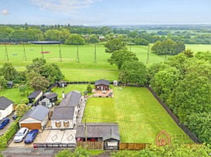 2 bedroom Detached Bungalow for sale in Hockley