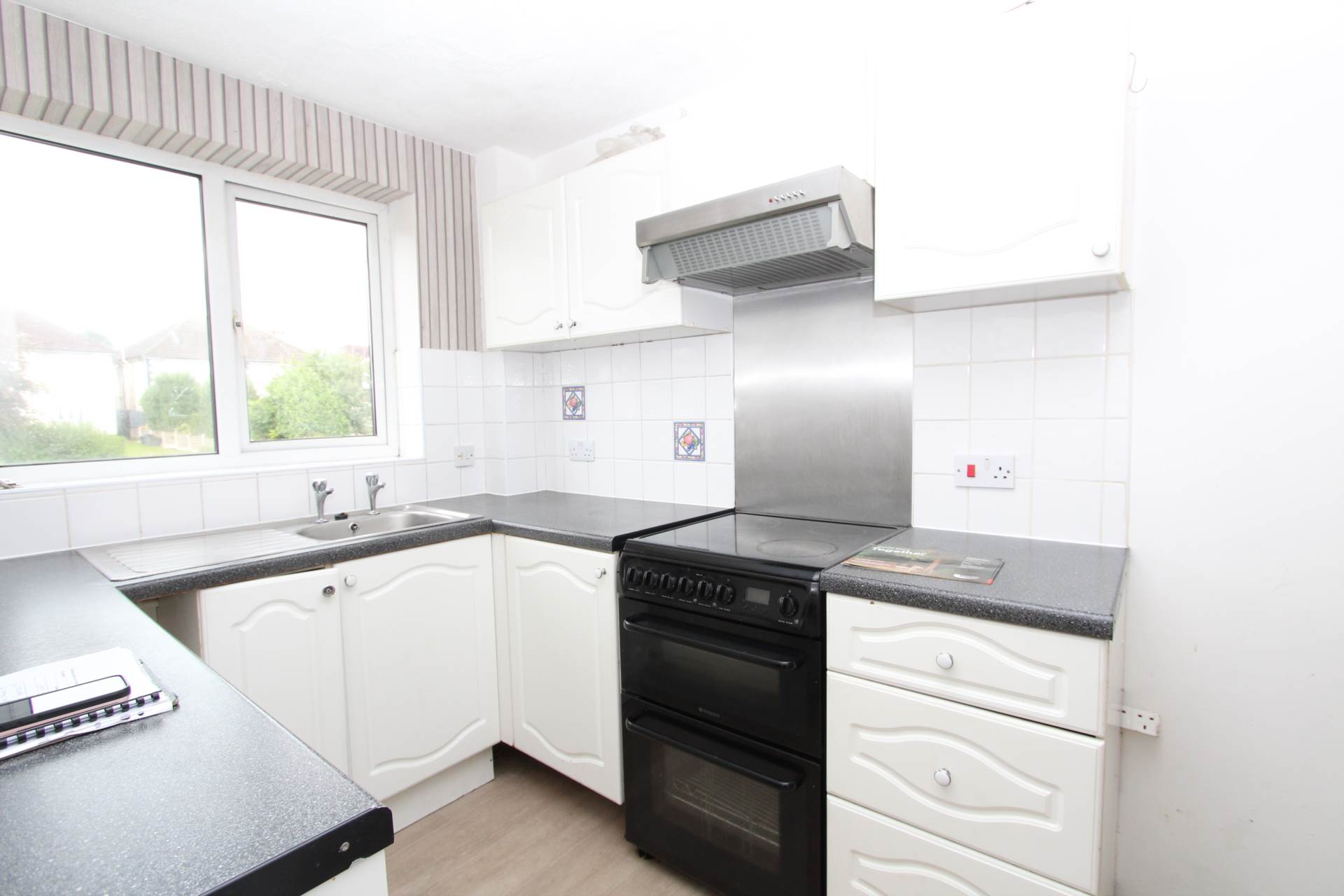 Additional Property Image 2 bedroom Flat to rent in Benfleet 2