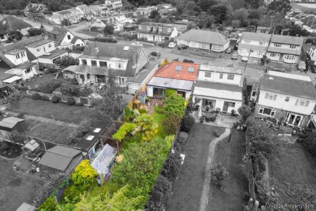 Additional Property Image 2 bedroom Semi Detached Bungalow for sale in Benfleet 2