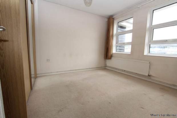 Additional Property Image 1 bedroom Flat for sale in Benfleet 5