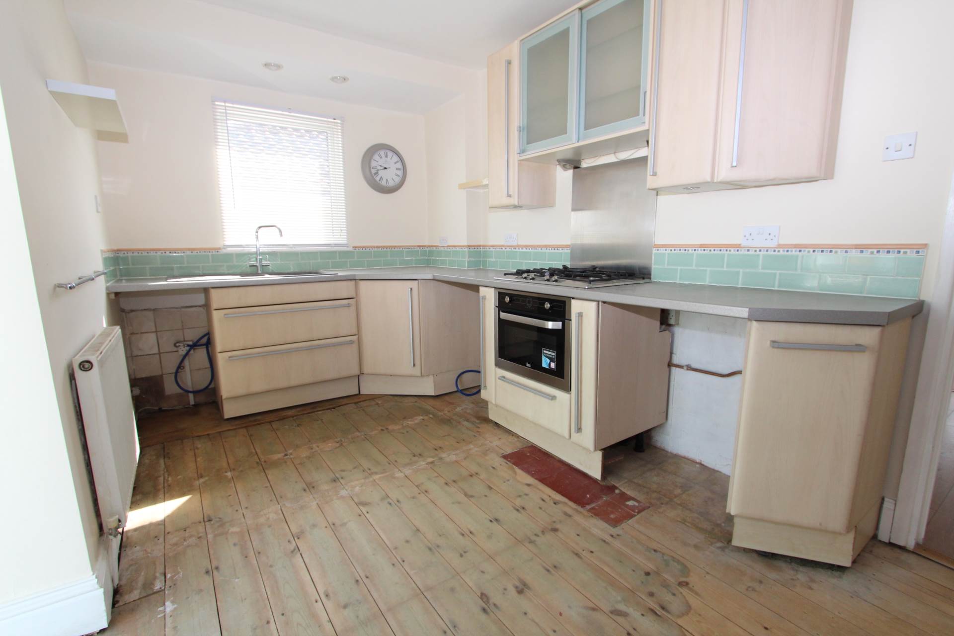 Additional Property Image 2 bedroom Semi Detached Bungalow for sale in Benfleet 7