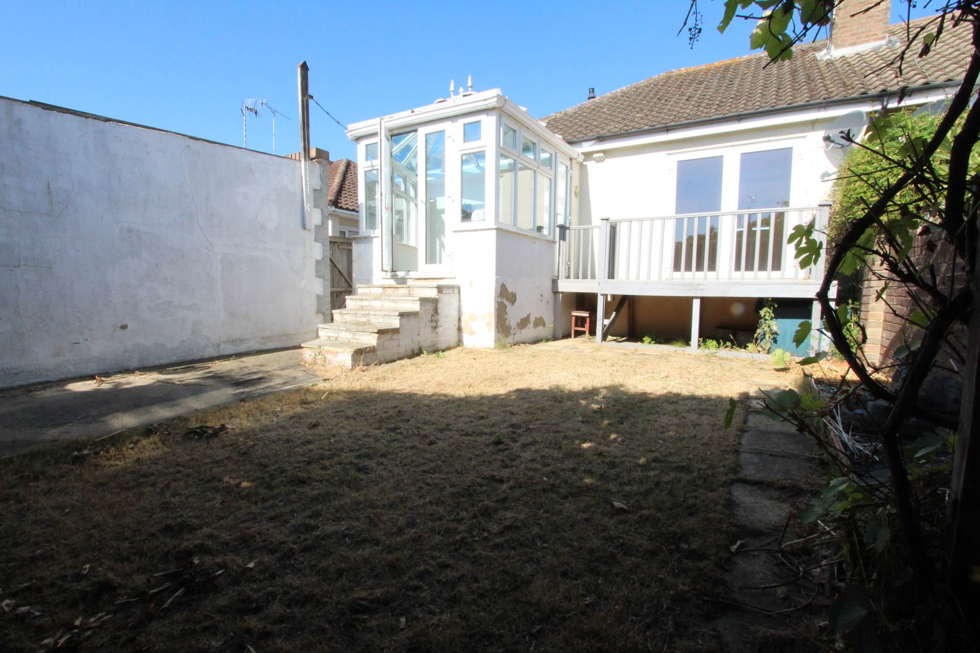 Additional Property Image 2 bedroom Semi Detached Bungalow for sale in Benfleet 12