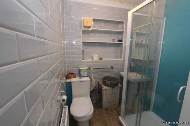 Additional Property Image 2 bedroom Semi Detached Bungalow for sale in Benfleet 5