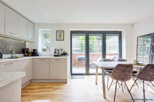 Additional Property Image 2 bedroom Detached for sale in Hockley 2