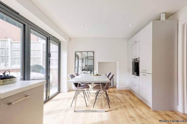 Additional Property Image 2 bedroom Detached for sale in Hockley 4