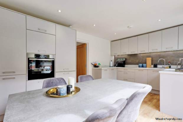 Additional Property Image 2 bedroom Detached for sale in Hockley 5