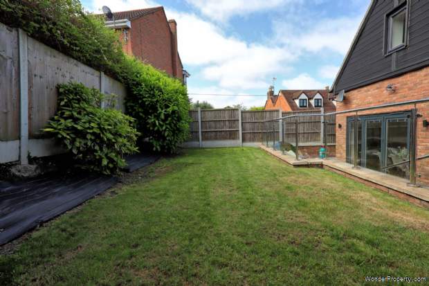 Additional Property Image 2 bedroom Detached for sale in Hockley 14