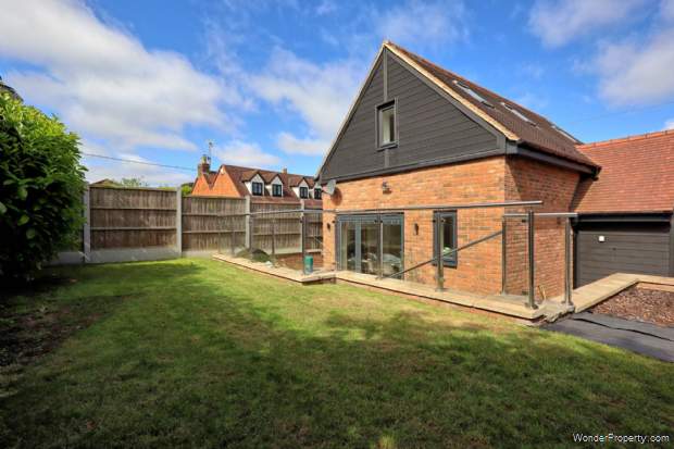 Additional Property Image 2 bedroom Detached for sale in Hockley 15