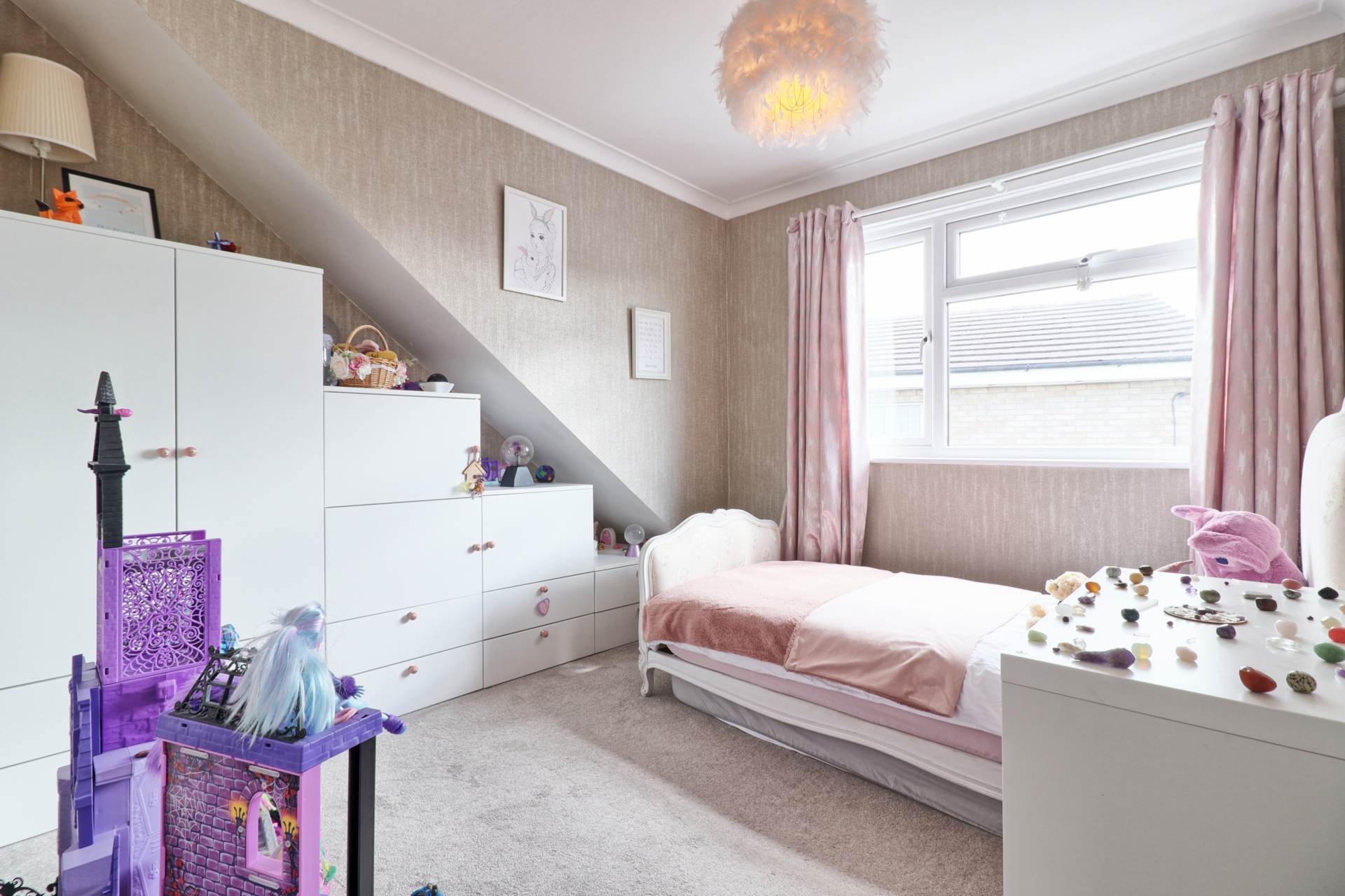 Additional Property Image 4 bedroom Detached for sale in Rayleigh 13
