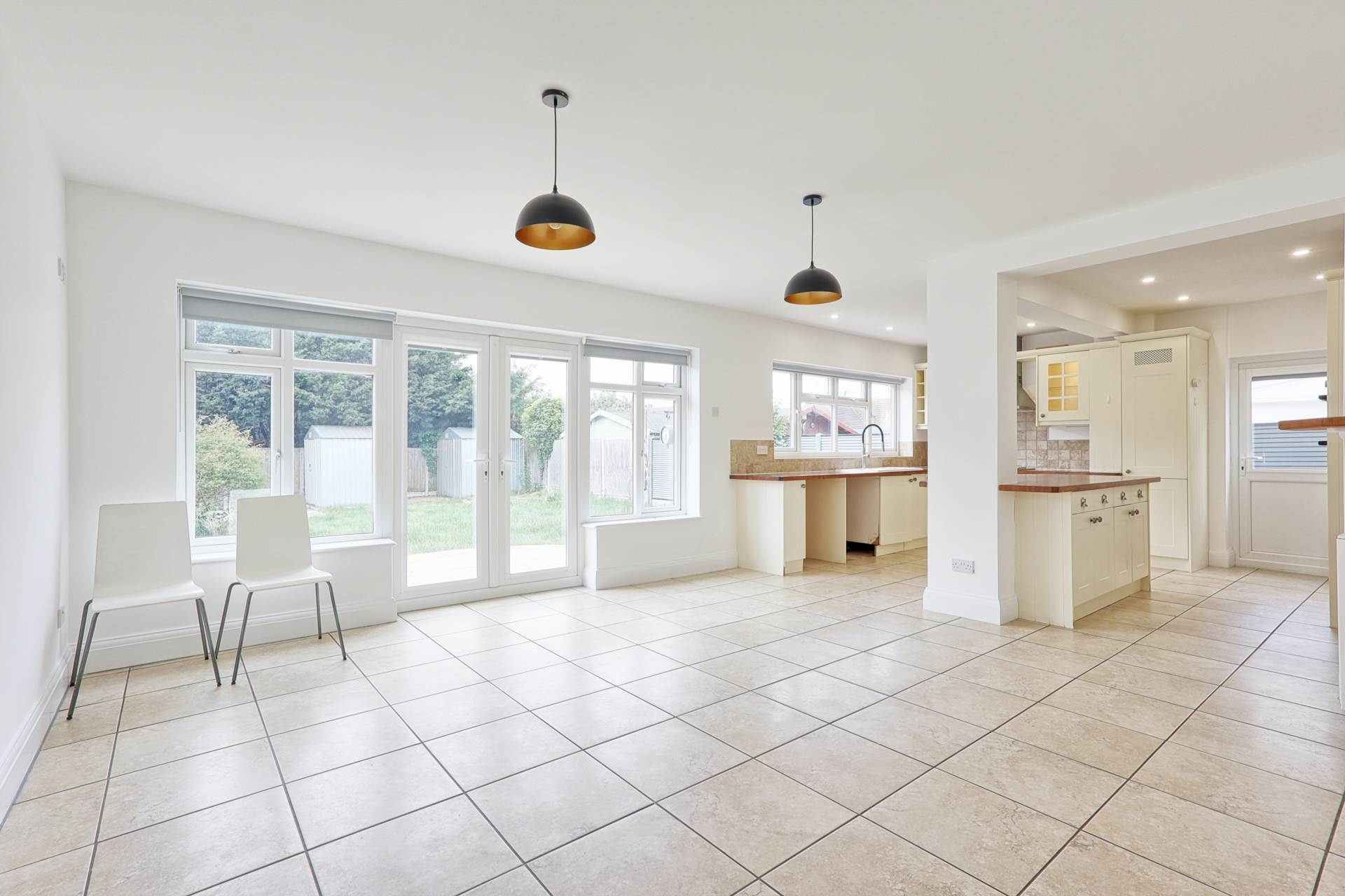 Additional Property Image 5 bedroom Detached for sale in Benfleet 2