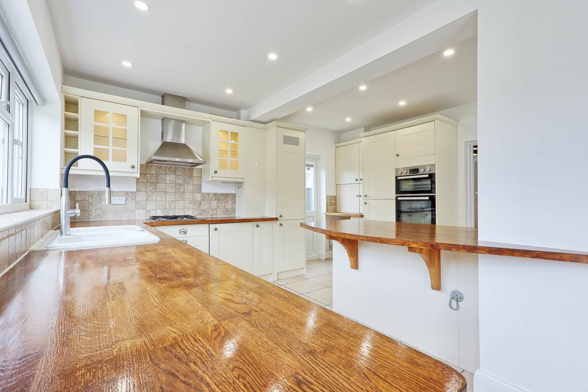 Additional Property Image 5 bedroom Detached for sale in Benfleet 5