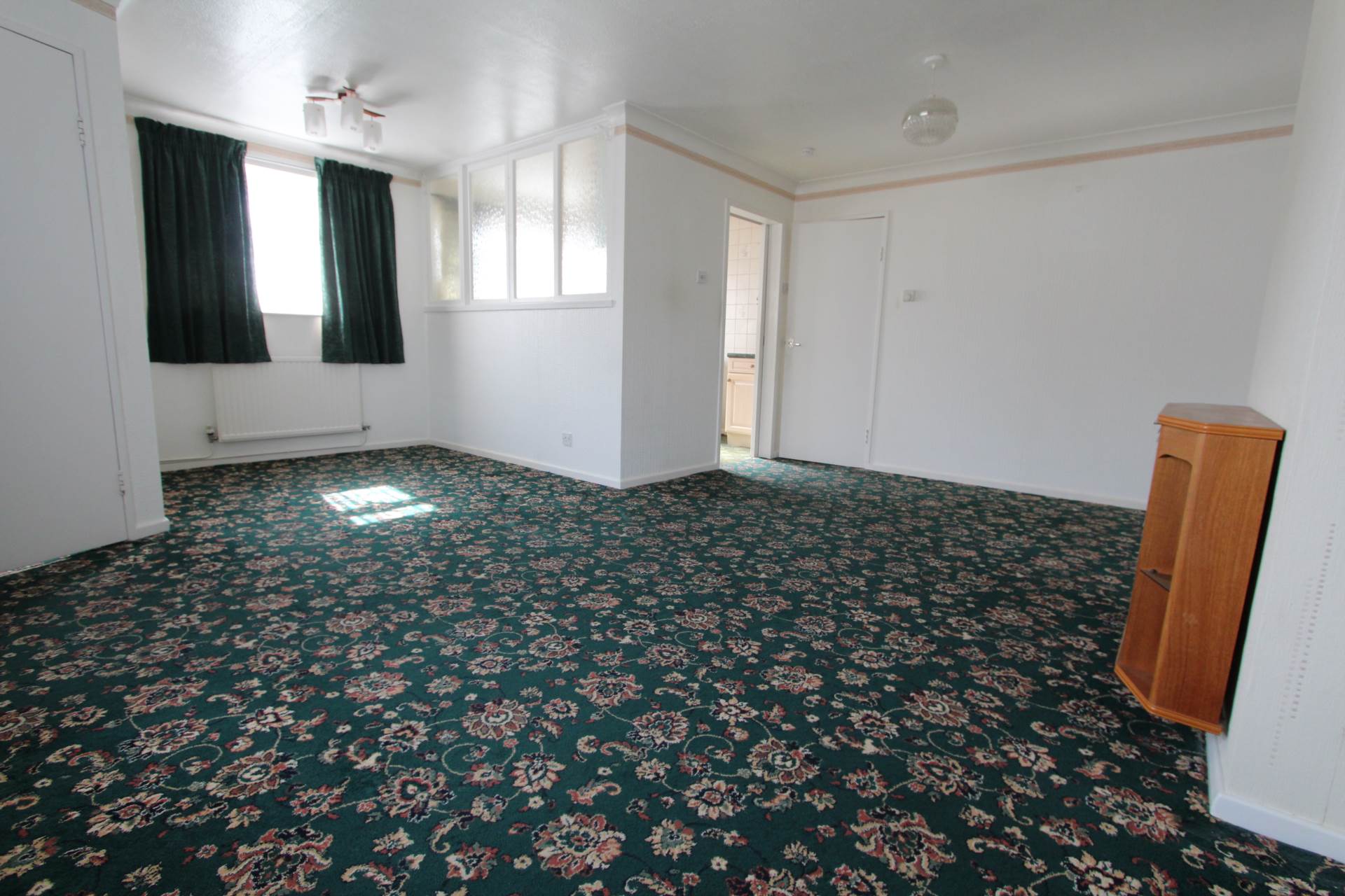 Additional Property Image 4 bedroom Semi Detached for sale in Benfleet 3