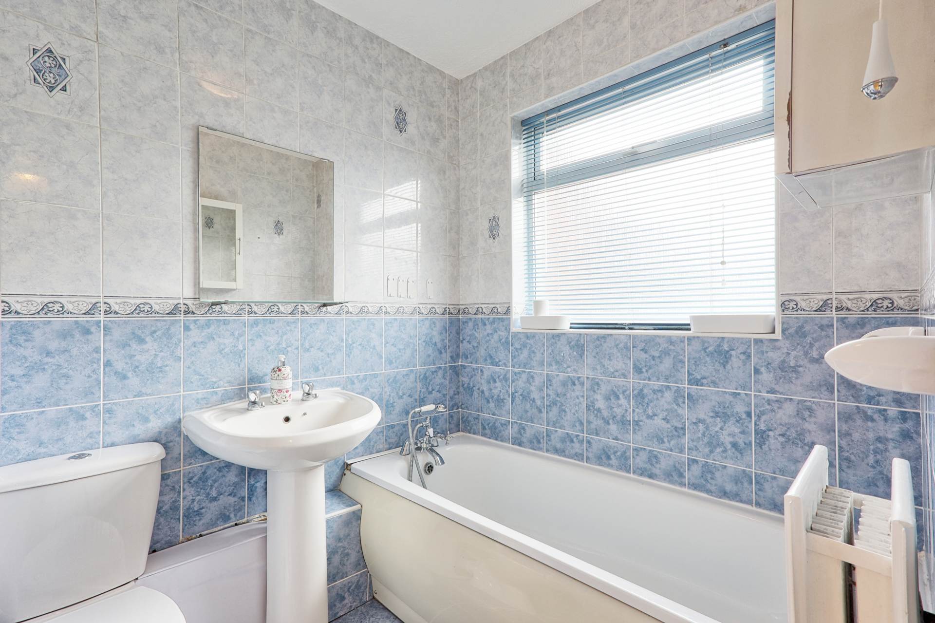 Additional Property Image 4 bedroom Semi Detached for sale in Benfleet 6