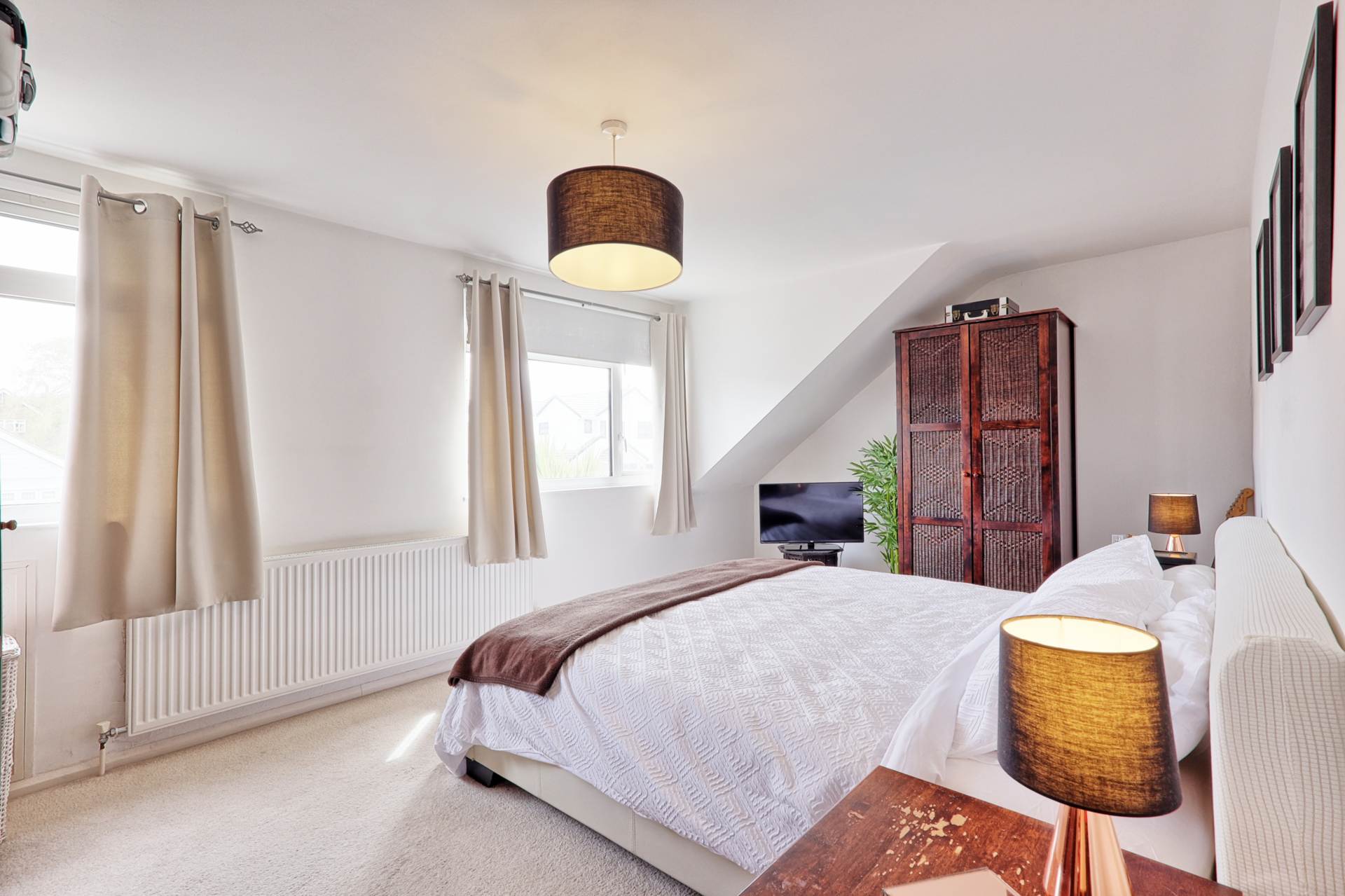Additional Property Image 4 bedroom Semi Detached for sale in Benfleet 8