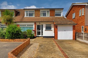 4 bedroom Semi Detached for sale in Benfleet