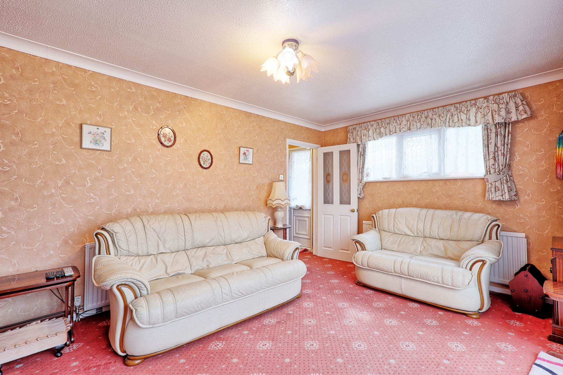 Additional Property Image 3 bedroom Semi Detached for sale in Benfleet 8