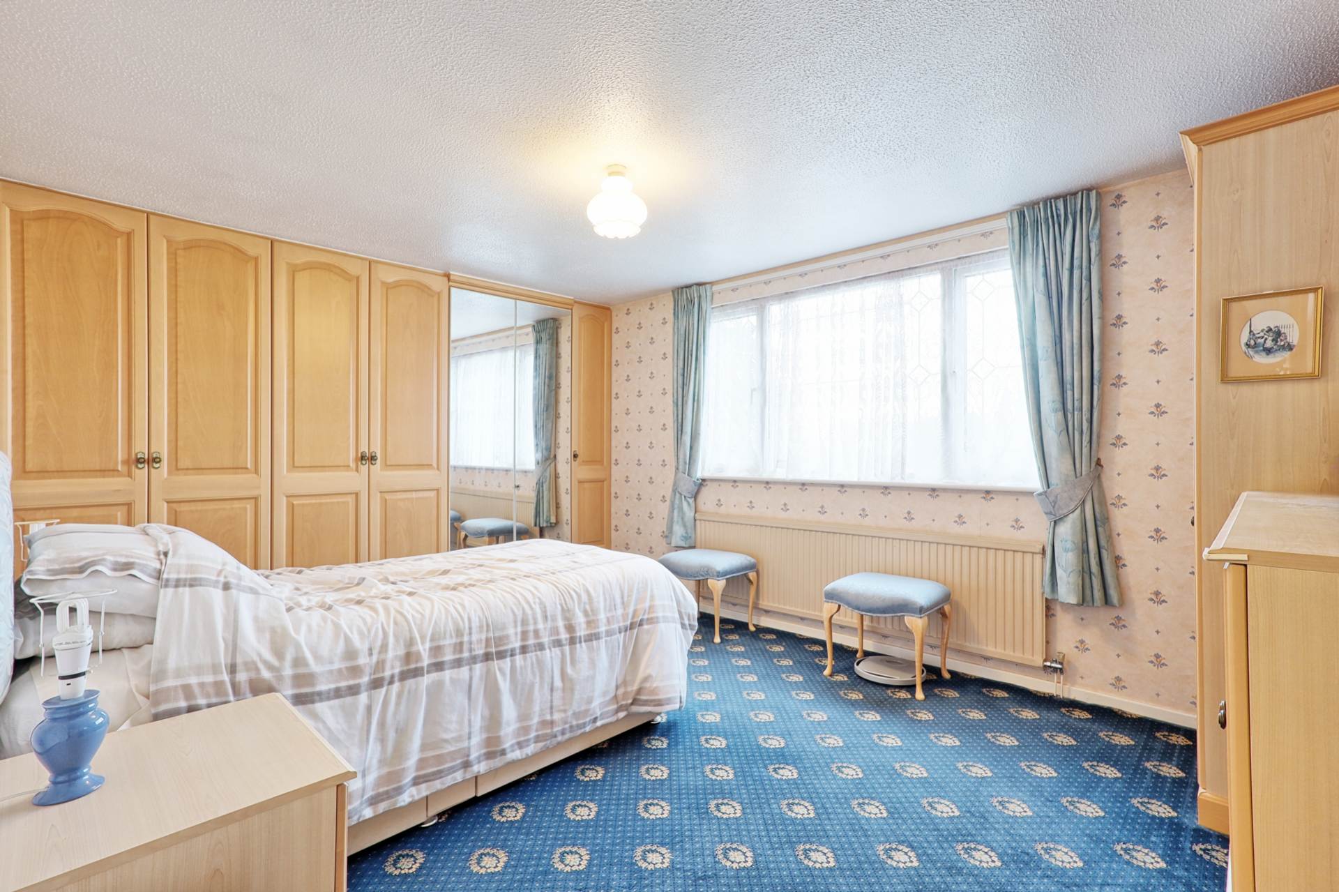 Additional Property Image 3 bedroom Semi Detached for sale in Benfleet 9